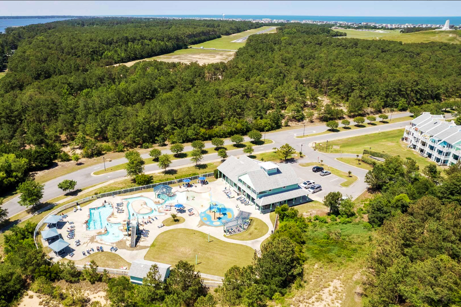 bermuda-bay-pool-aerial